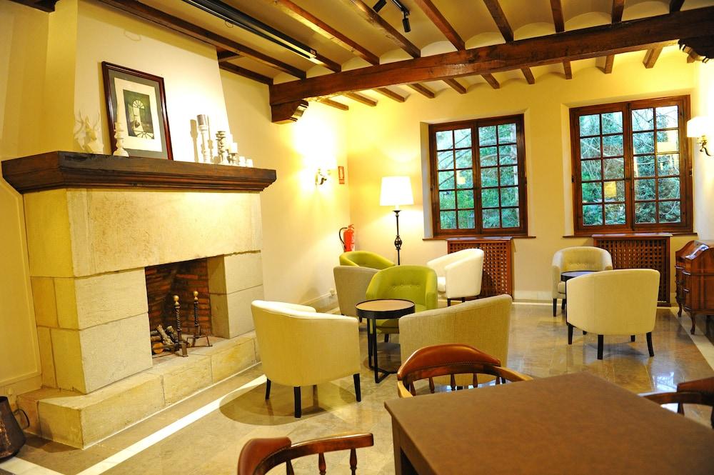 Parador De Santillana Del Mar Ngoại thất bức ảnh